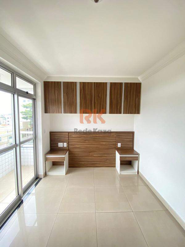 Apartamento à venda no Cabral: 
