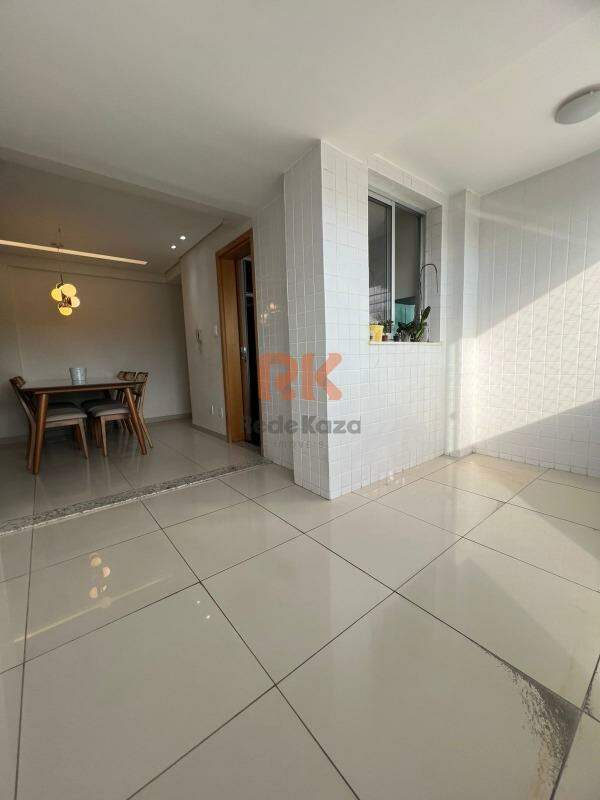 Apartamento à venda no Castelo: 