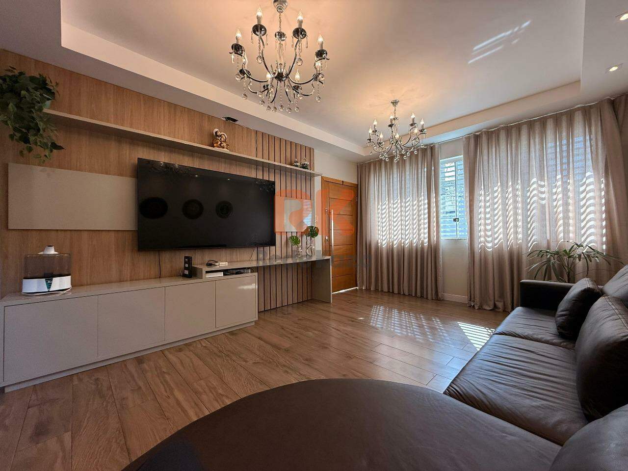 Casa à venda no Serrano: 
