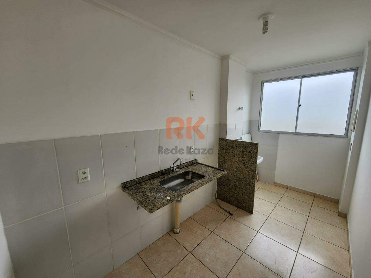 Apartamento para aluguel no Cabral: 