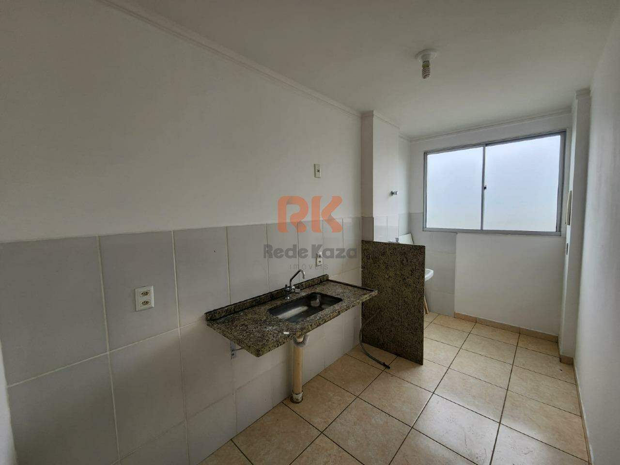 Apartamento para aluguel no Cabral: 