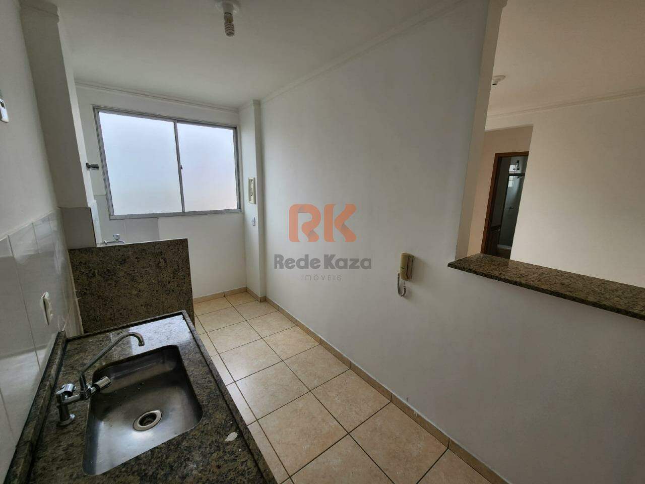 Apartamento para aluguel no Cabral: 