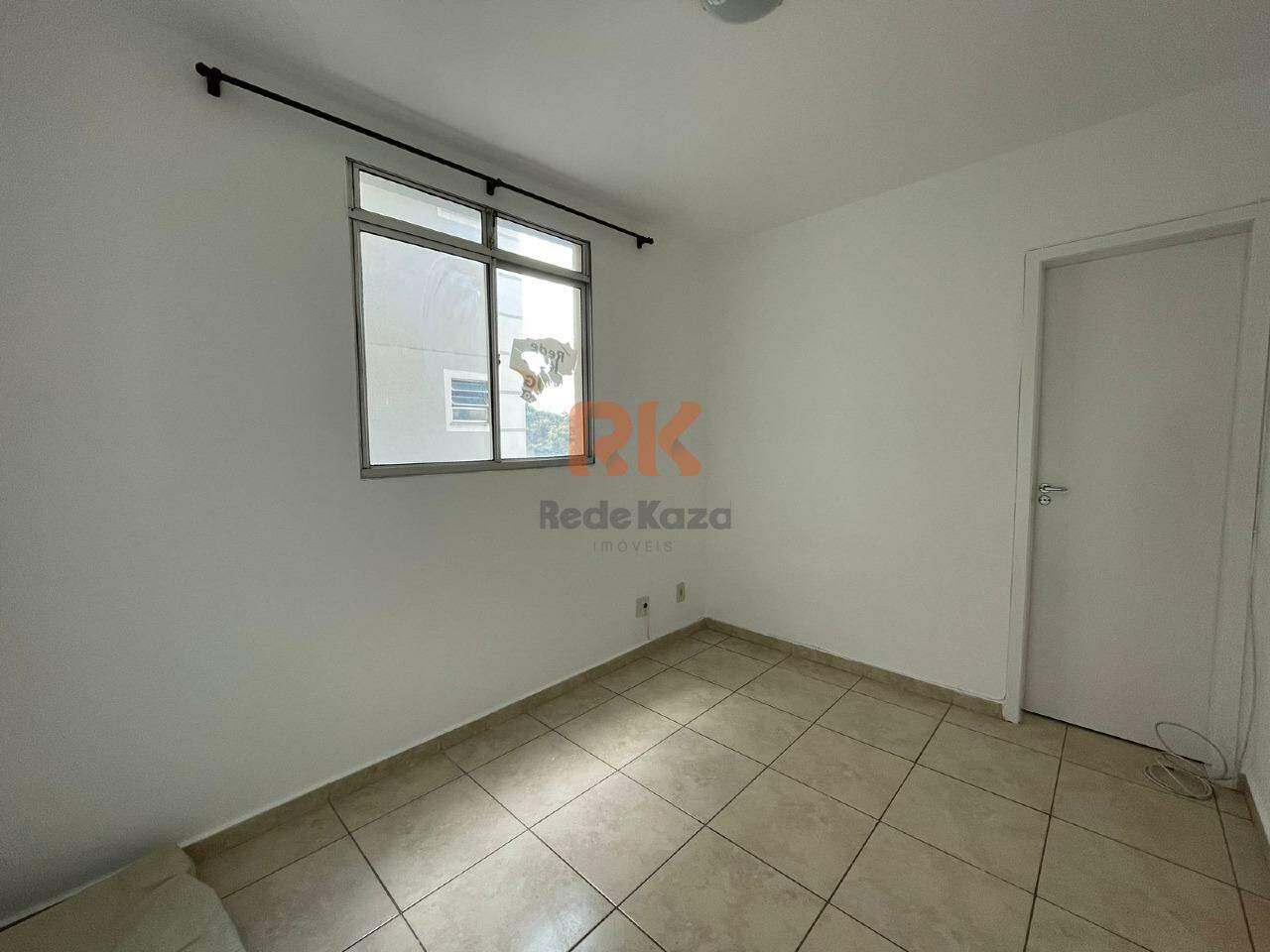 Apartamento para aluguel no Cabral: 