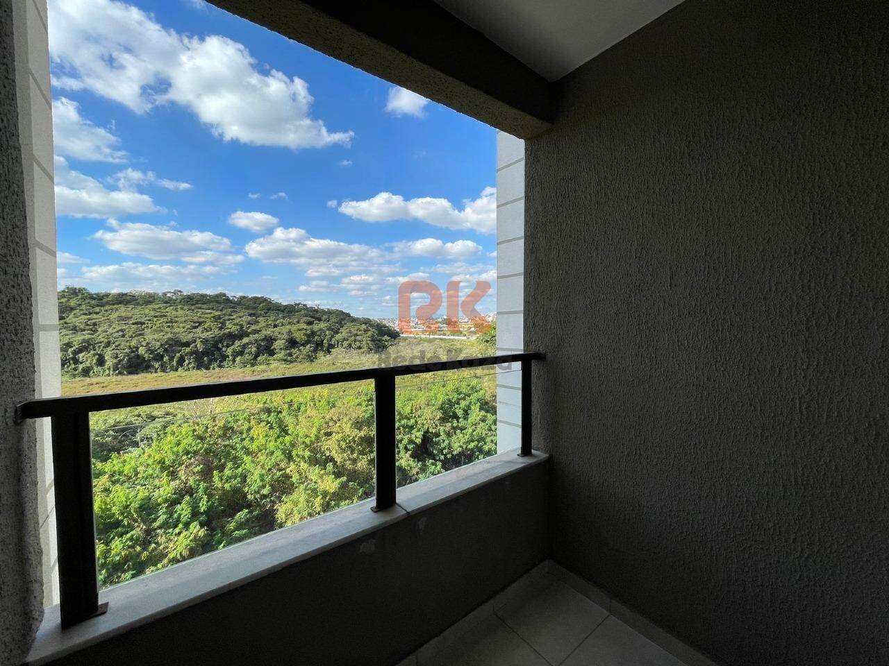 Apartamento para aluguel no Cabral: 