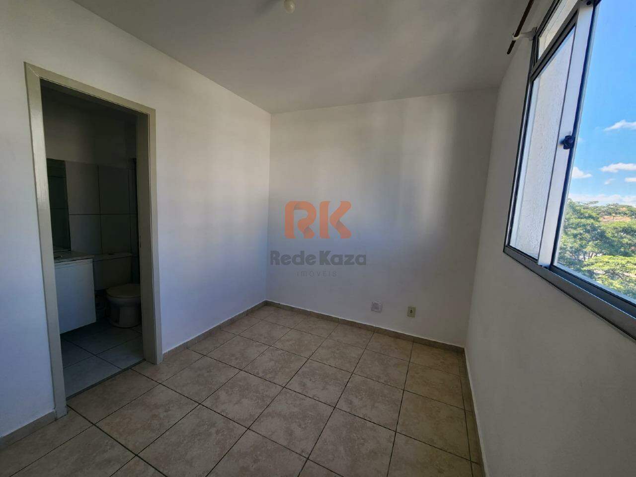 Apartamento para aluguel no Cabral: 