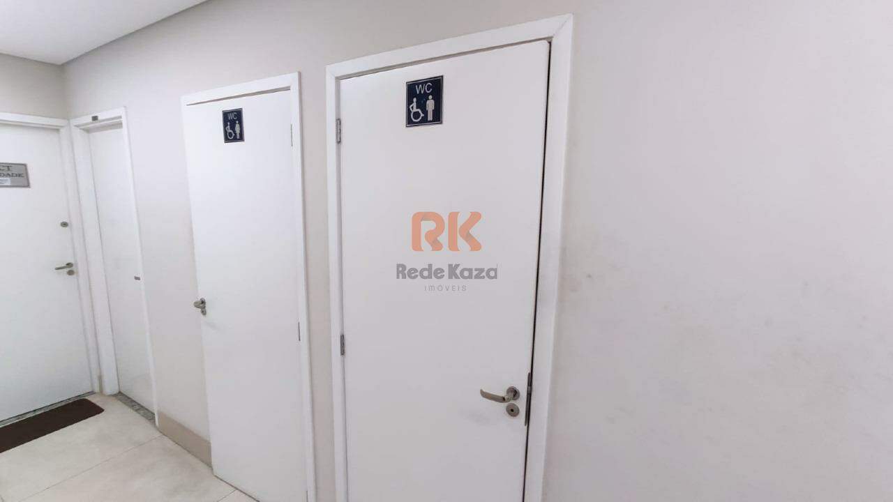 Sala à venda no Cabral: 