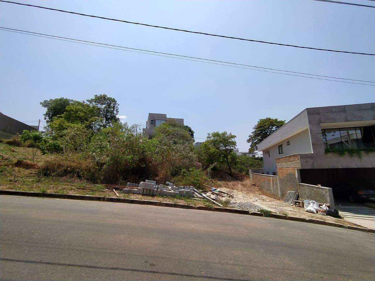 Terreno / Área à venda no Chácara Cotia: 