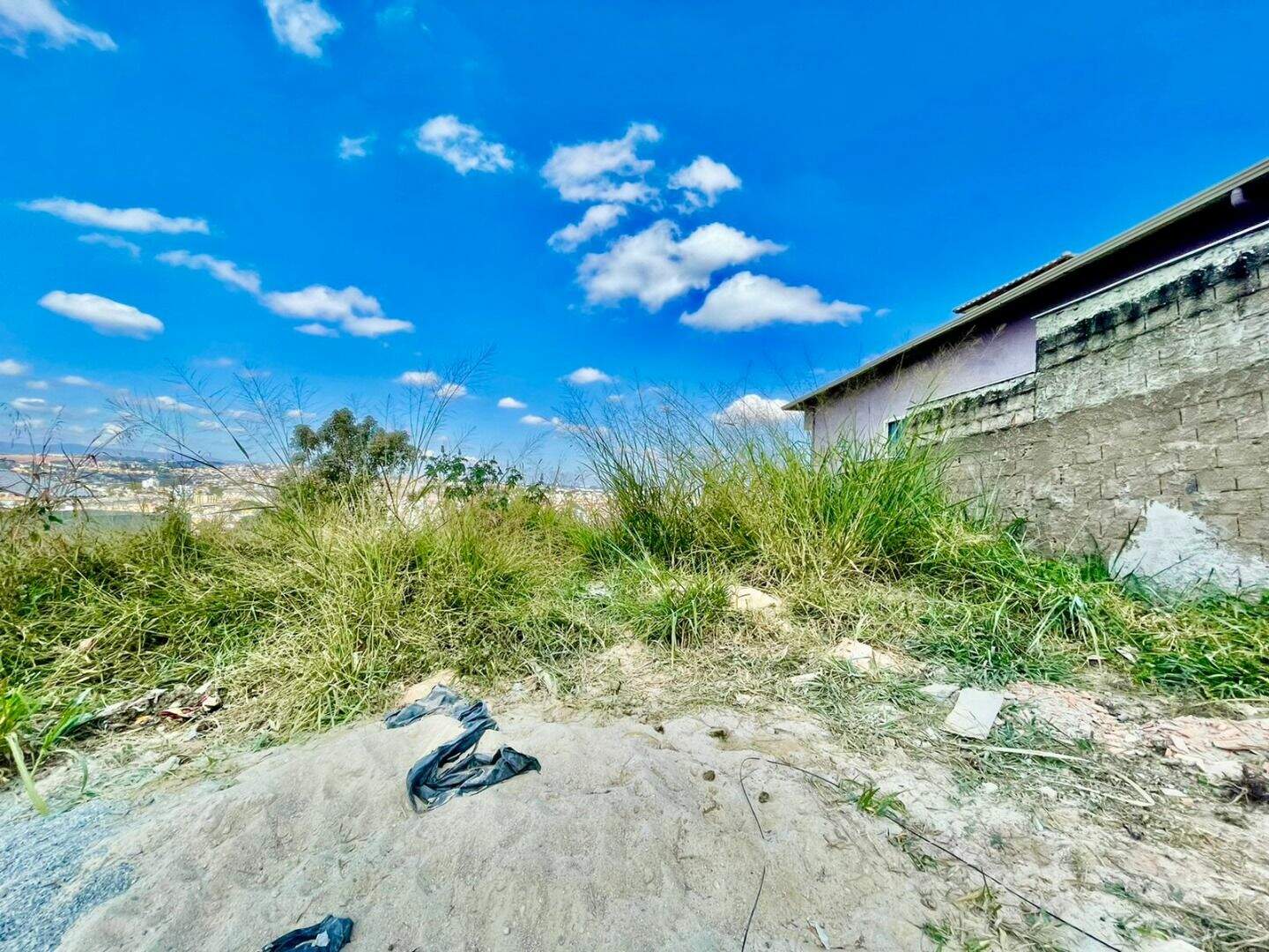 Terreno / Área à venda no Arvoredo II: 