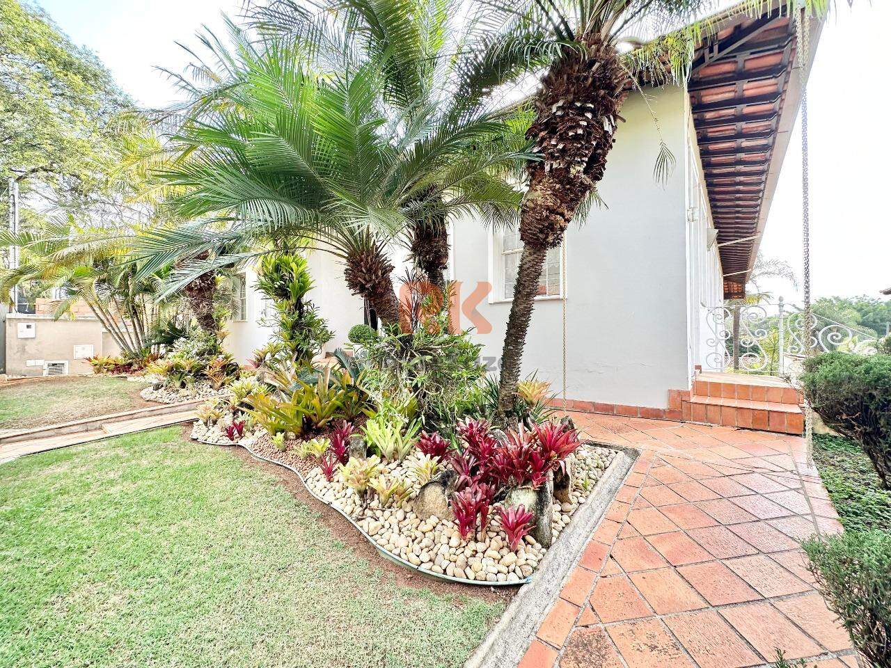 Casa à venda no Bandeirantes: 