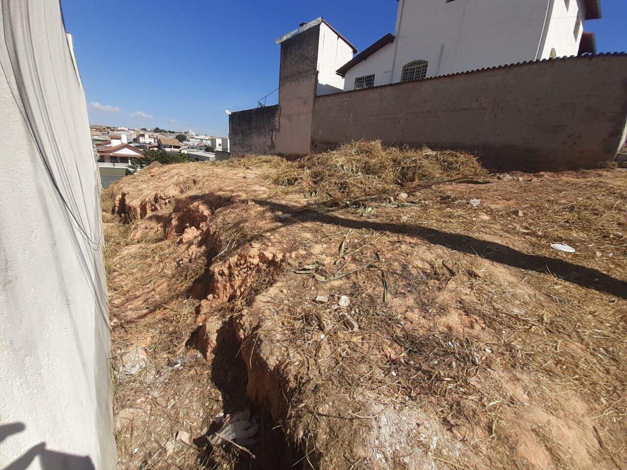 Terreno / Área à venda no Arvoredo II: 