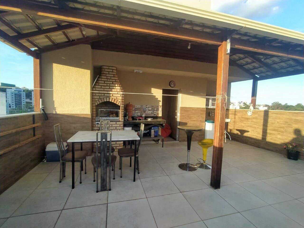 Cobertura à venda no Cabral: 