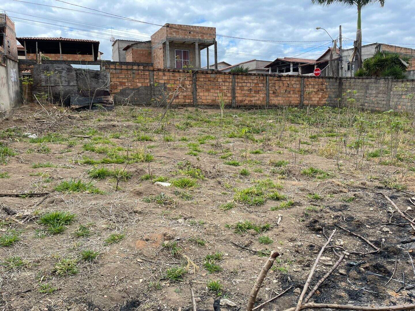 Terreno / Área à venda no Xangrilá: 