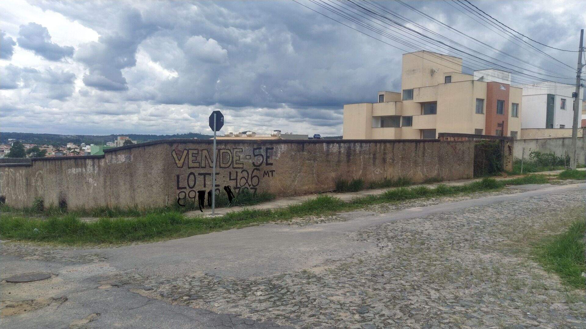 Terreno / Área à venda no Xangrilá: 
