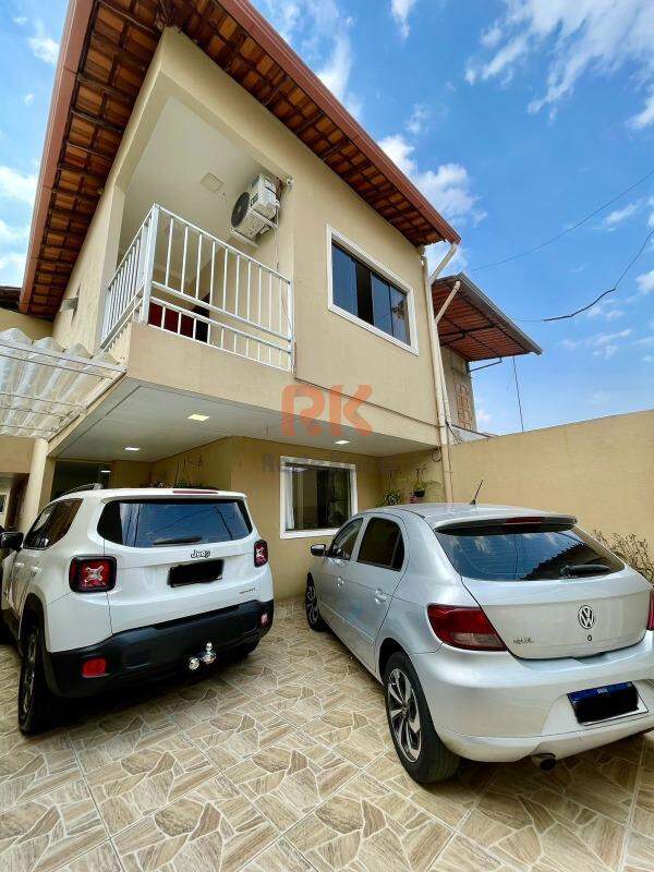 Casa à venda no Arvoredo I: 