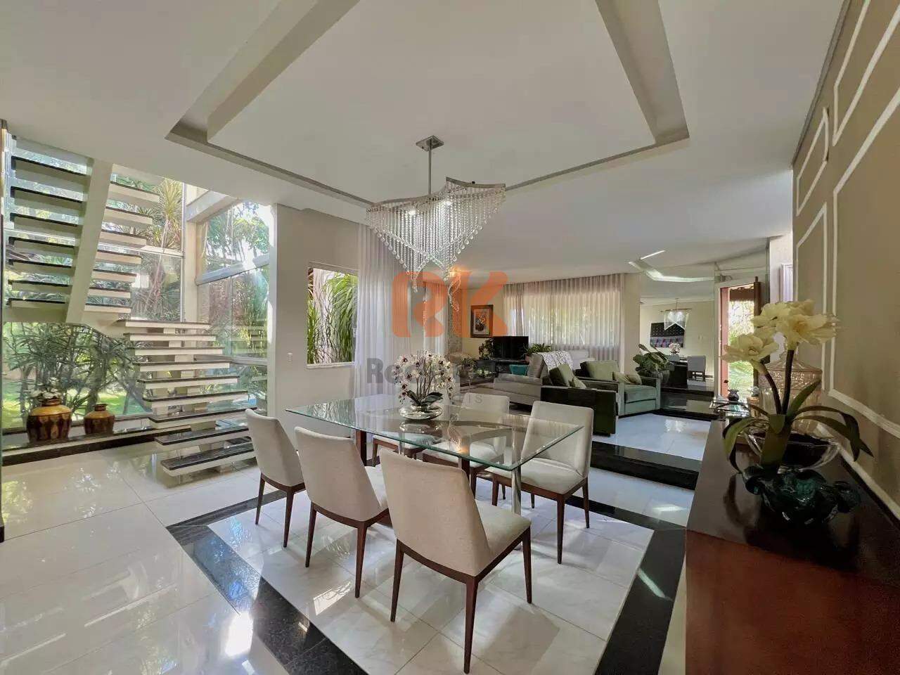 Casa à venda no Trevo: 