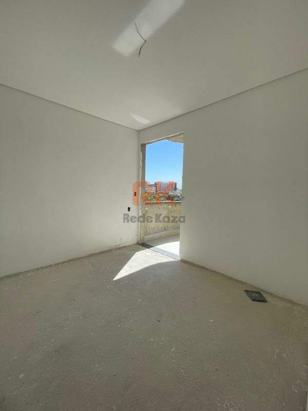 Apartamento à venda no Cabral: 