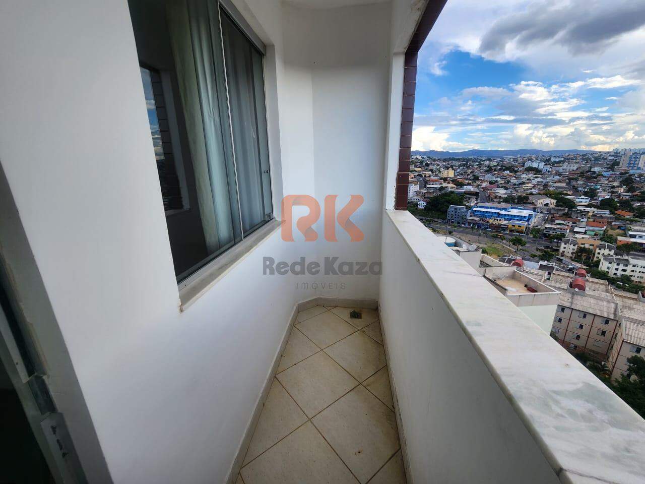 Apartamento para aluguel no Manacás: 