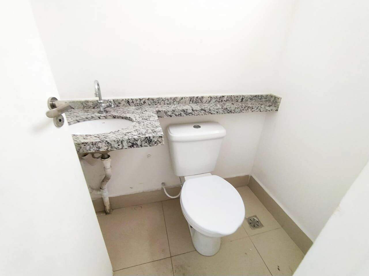 Sala para aluguel no Cabral: 