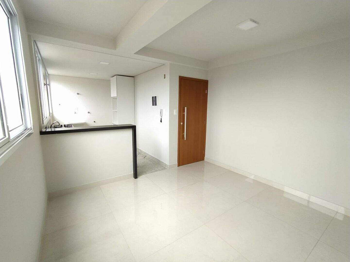 Apartamento para aluguel no Cabral: 