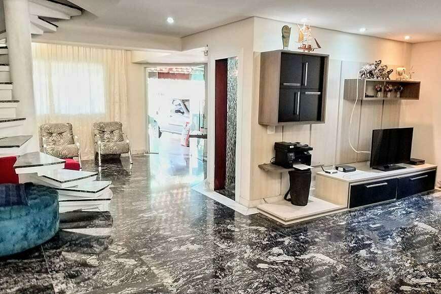 Casa à venda no Bandeirantes: 