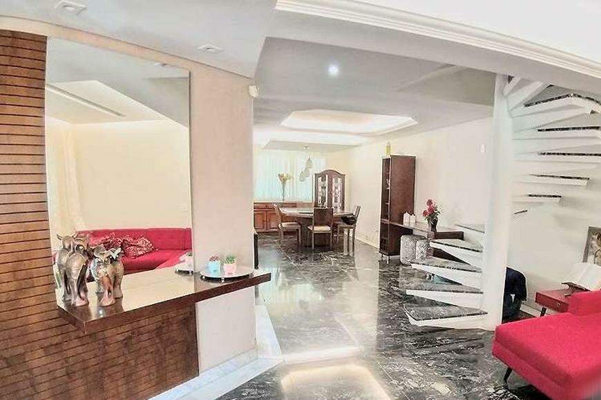 Casa à venda no Bandeirantes: 