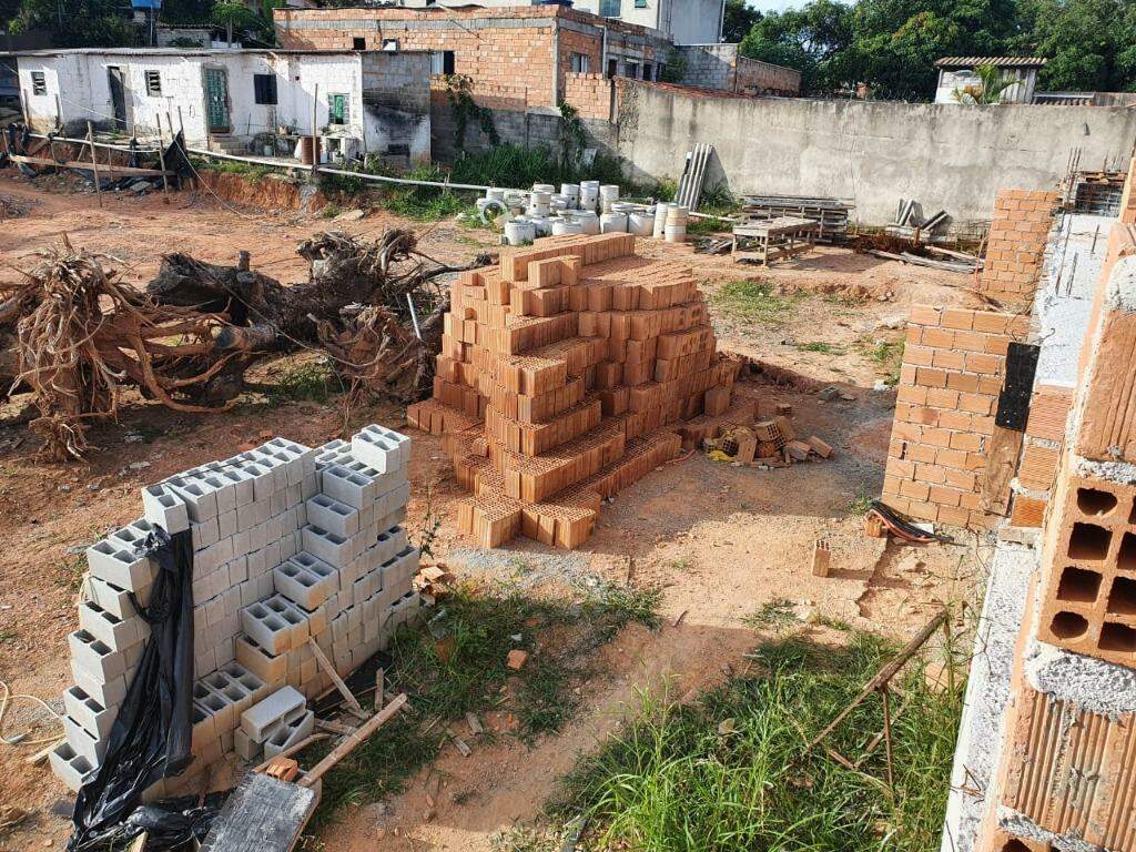 Casa à venda no Trevo: 