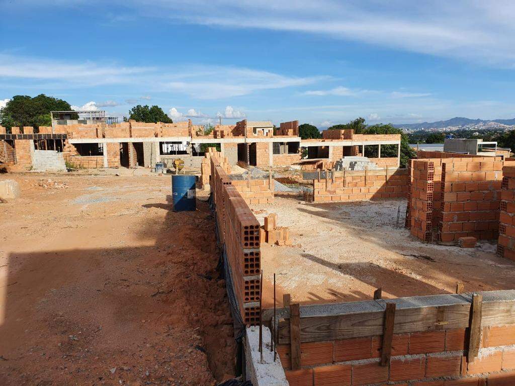 Casa à venda no Trevo: 