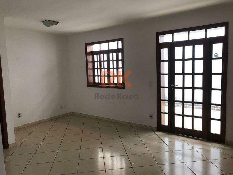 Casa à venda no Alípio de Melo: 