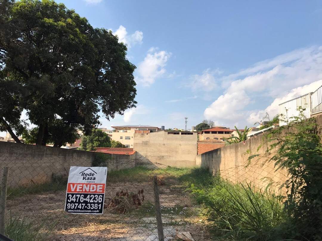 Terreno / Área à venda no Itamarati: 