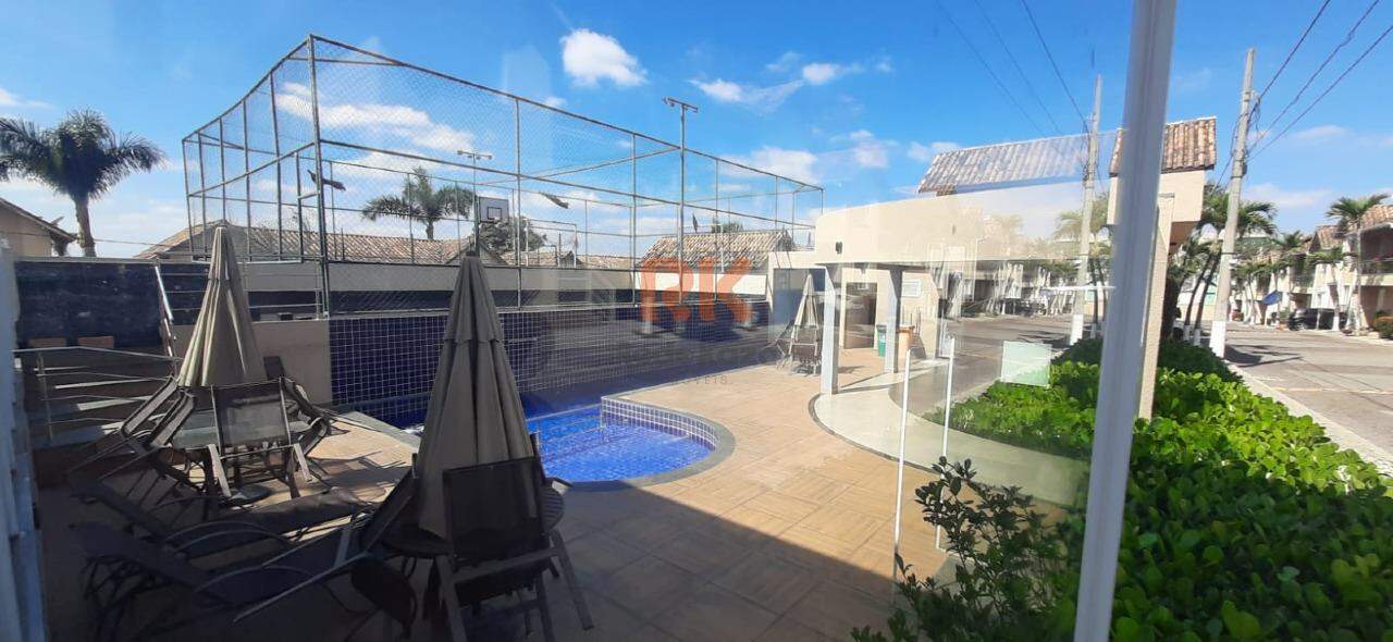 Casa em condomínio à venda no Cabral: 