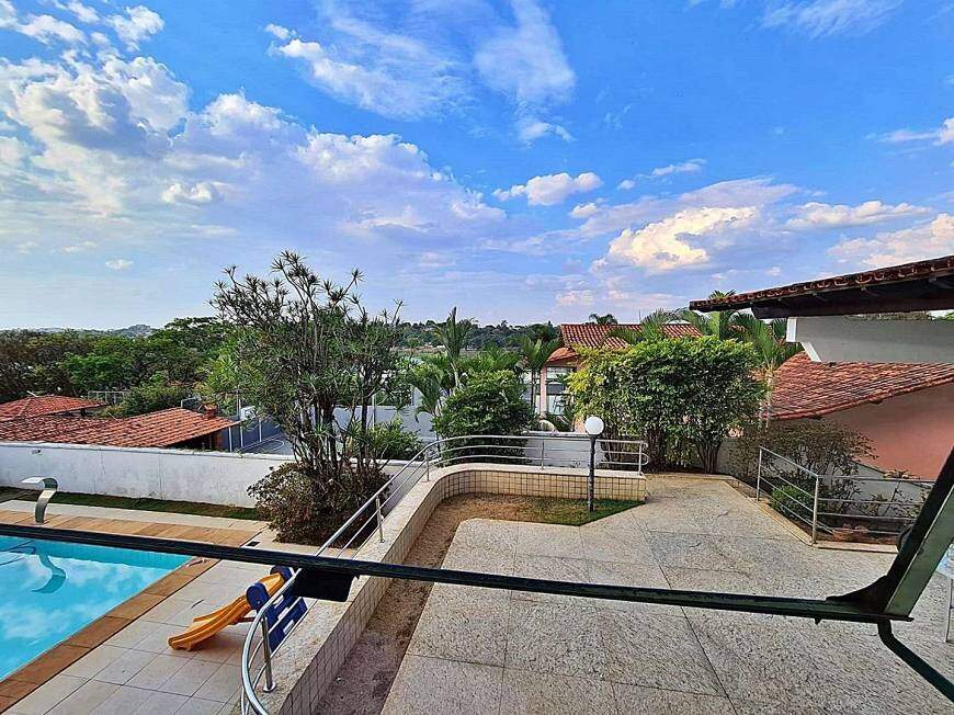 Casa à venda no Bandeirantes: 