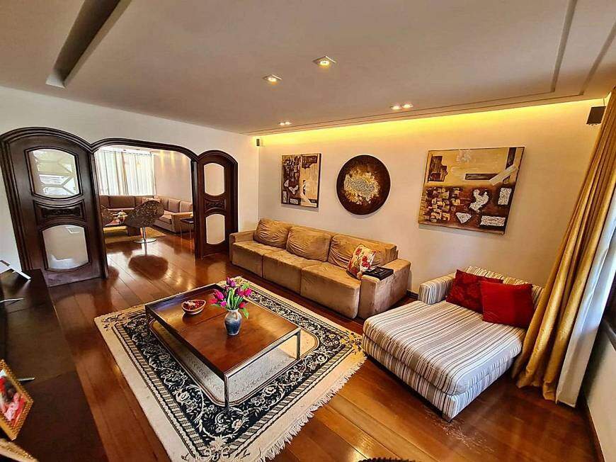 Casa à venda no Bandeirantes: 