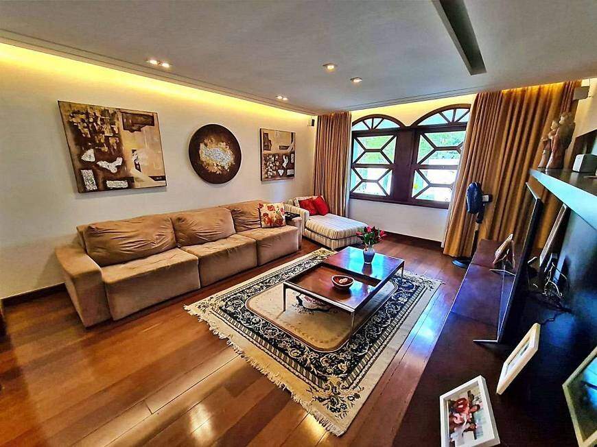 Casa à venda no Bandeirantes: 