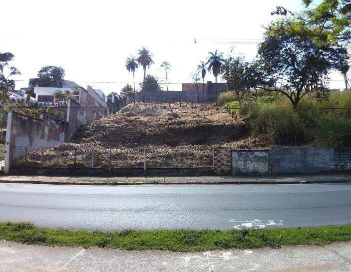 Terreno / Área à venda no Pampulha: 