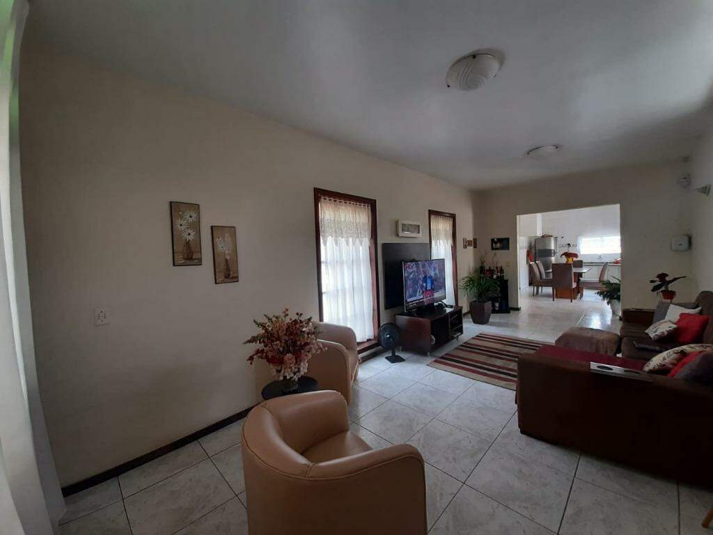 Casa à venda no Bandeirantes: 