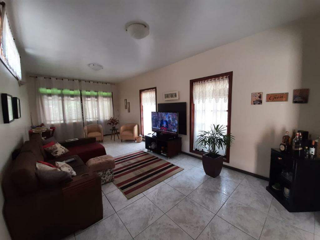 Casa à venda no Bandeirantes: 