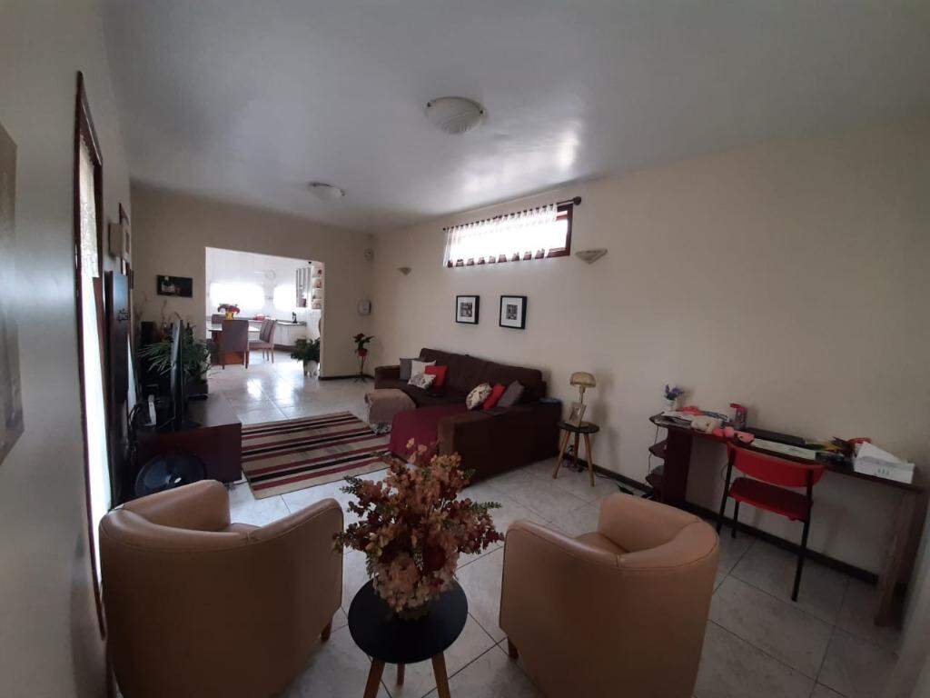 Casa à venda no Bandeirantes: 