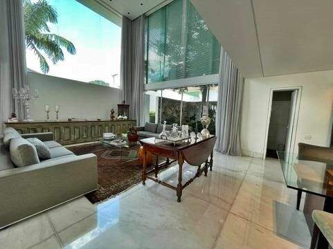 Casa à venda no Bandeirantes: 