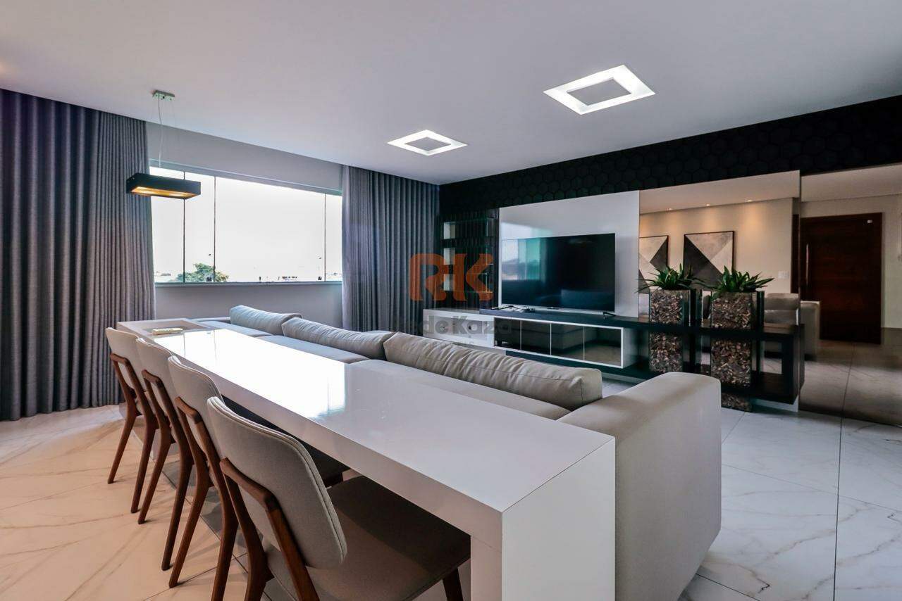 Apartamento à venda no Cabral: 
