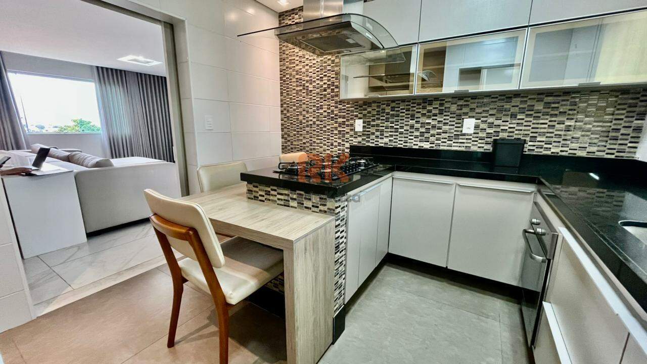 Apartamento à venda no Cabral: 