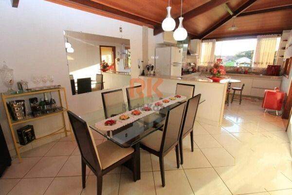 Casa à venda no Alípio de Melo: 