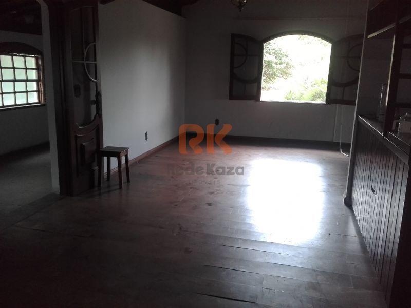 Casa à venda no Bandeirantes: 