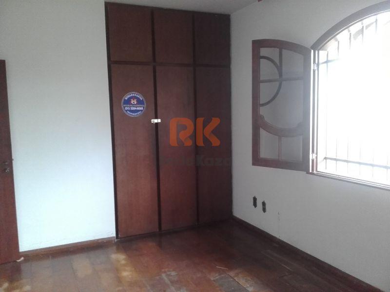 Casa à venda no Bandeirantes: 