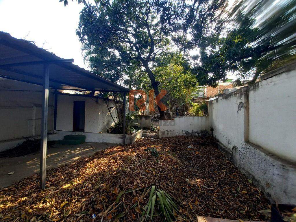 Terreno / Área à venda no Pedro II: 