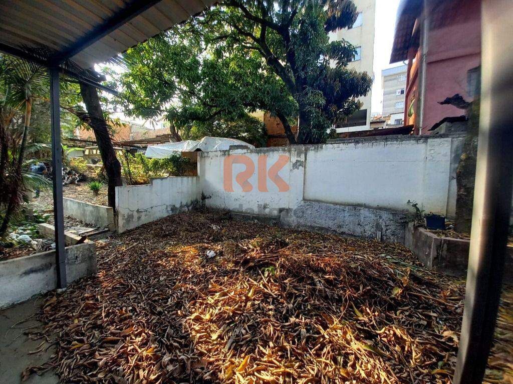 Terreno / Área à venda no Pedro II: 