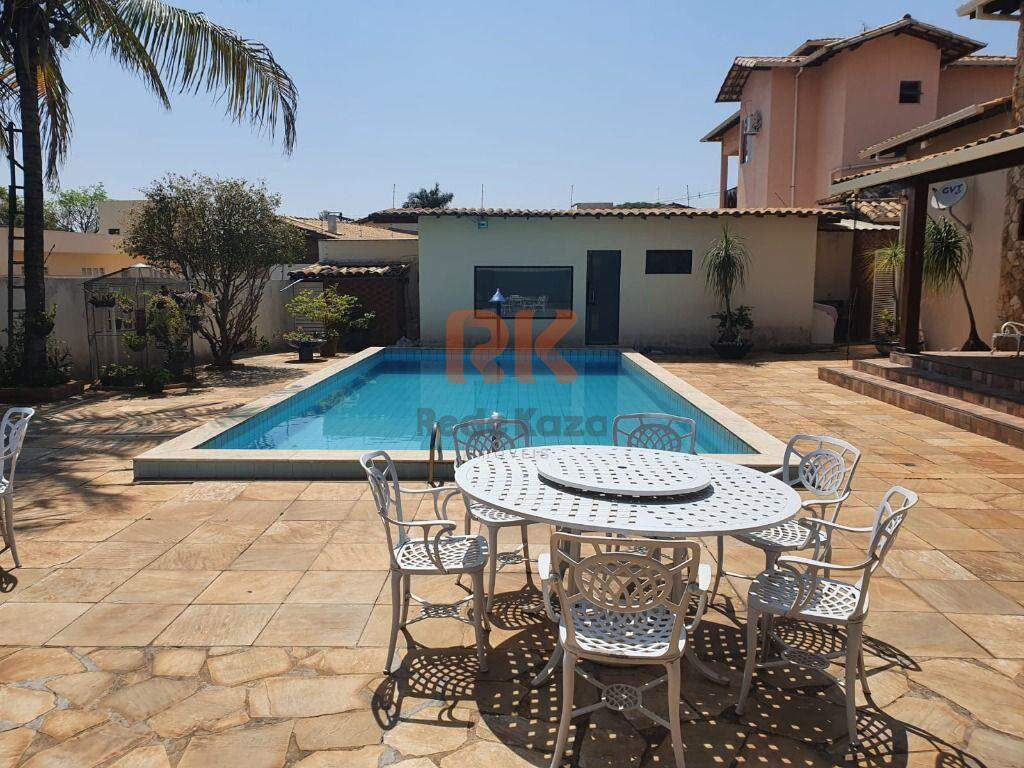 Casa à venda no Trevo: 