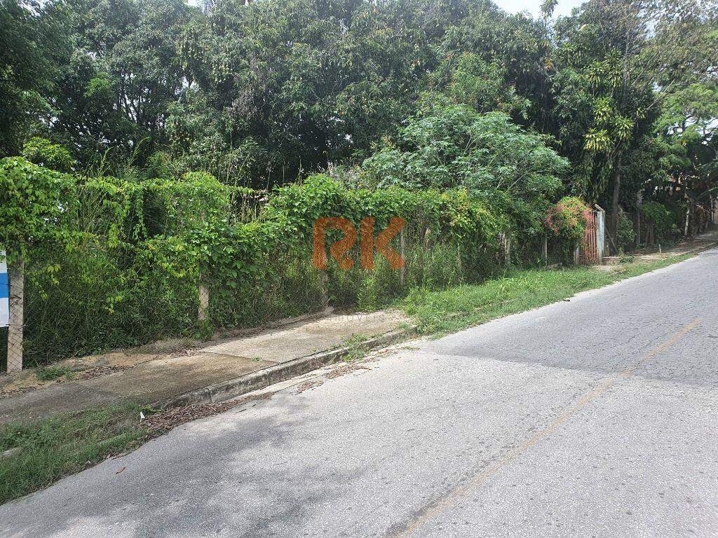 Terreno / Área à venda no Xangrilá: 