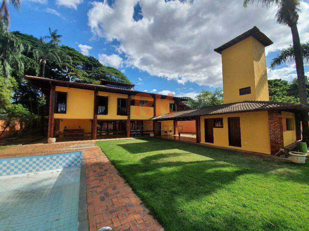 Casa à venda no Bandeirantes: 