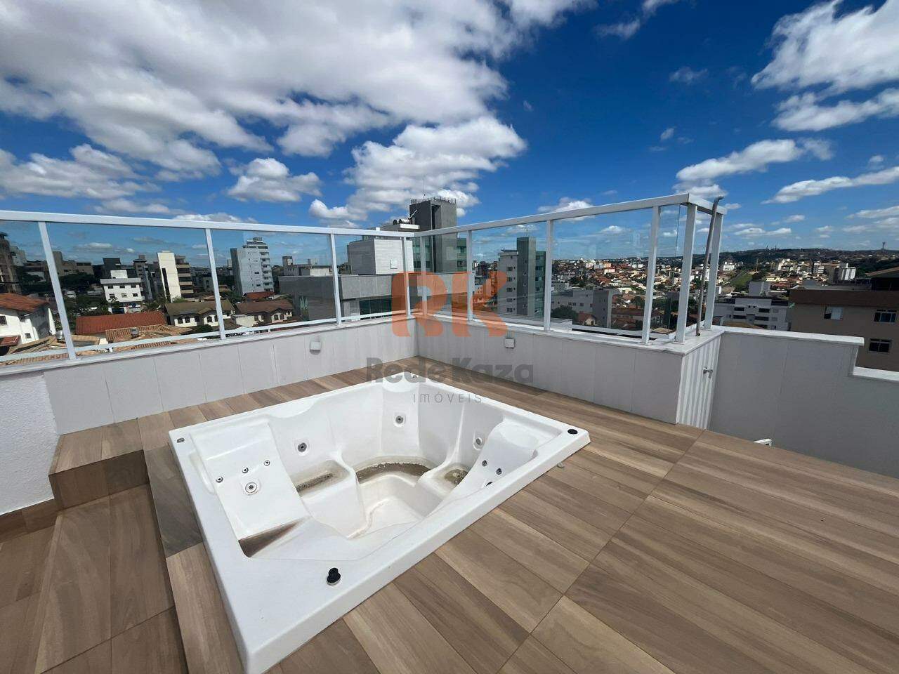 Cobertura à venda no Castelo: 