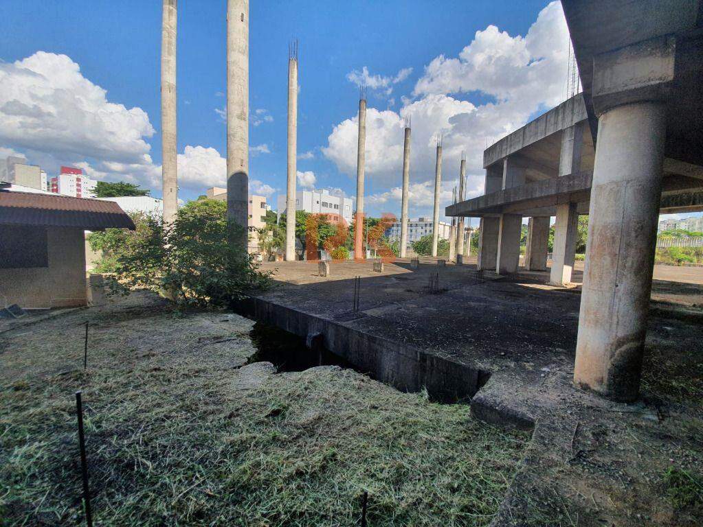 Terreno / Área à venda no Liberdade: 